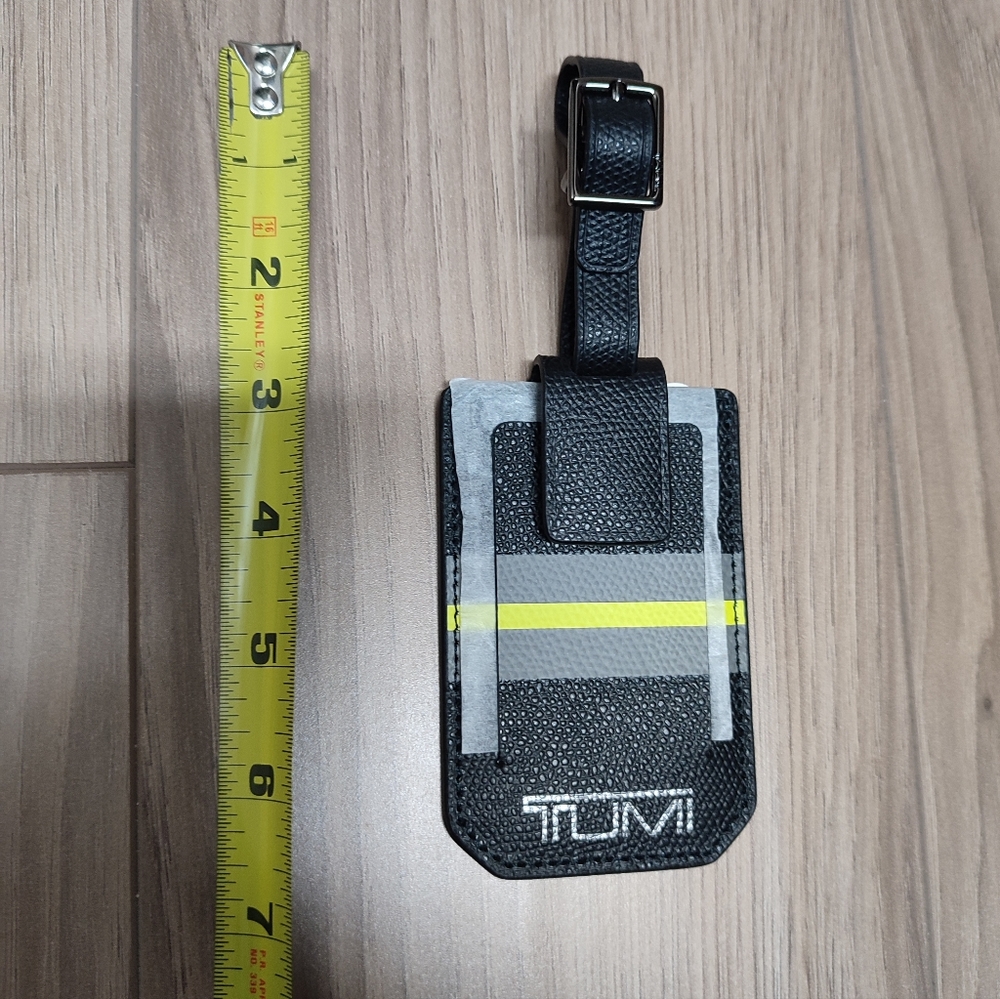 Tumi luggage tag NEW